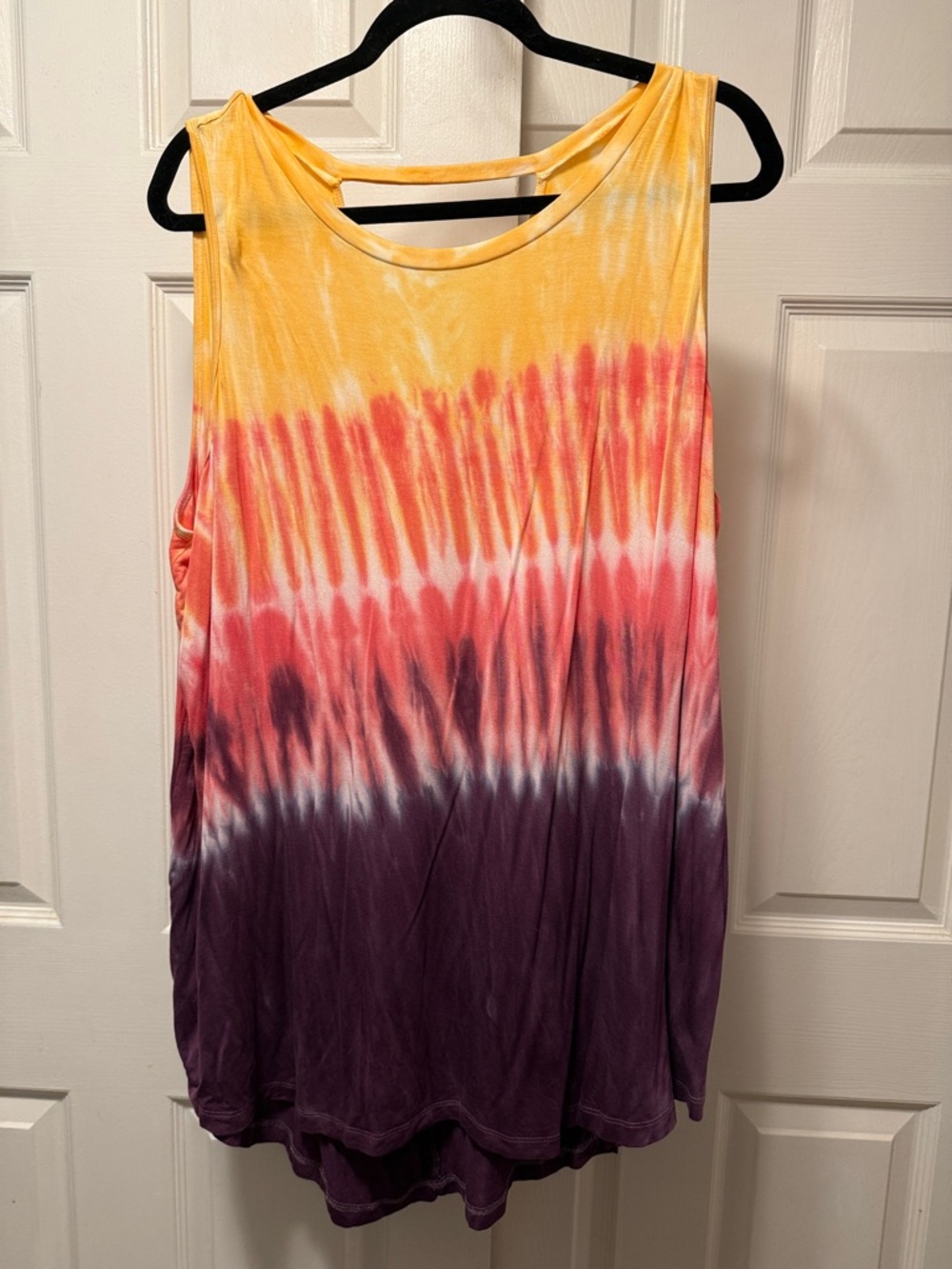 LIVI by Lane Bryant Size 18 Tie-Dye Sleeveless Tank Top — Yellow, Coral & Purple